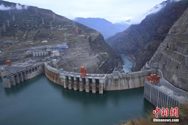 三省市試點錯避峰充電 電動車有望成為“電力海綿”?