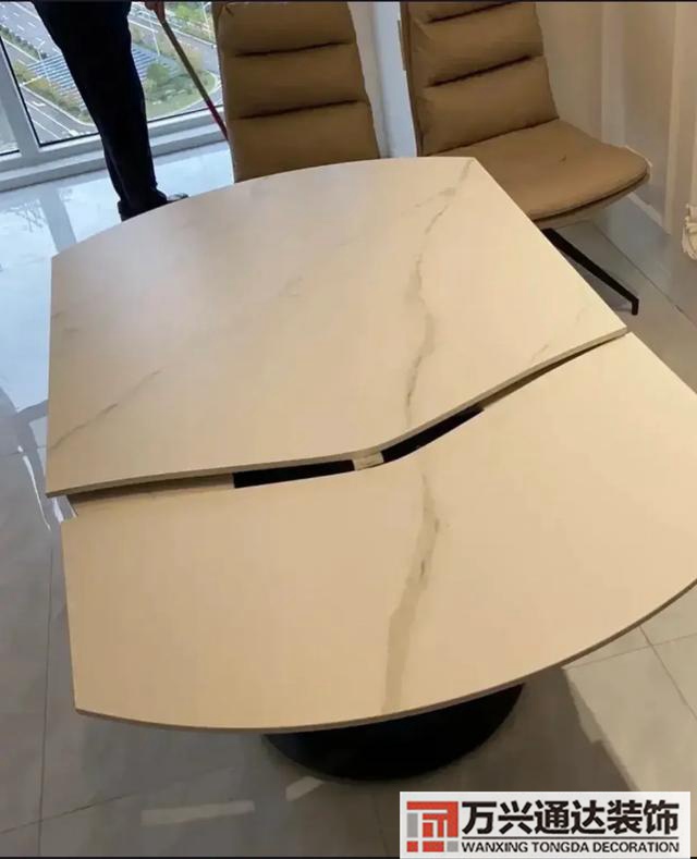 客廳的裝修客廳怎么設(shè)計